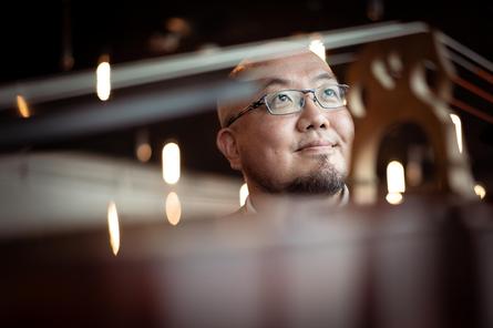 Hiroyuki Yamazaki – Kontrabass