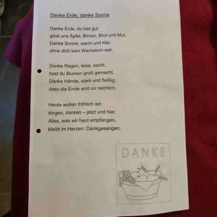 Paul-Sillus-Schule im wunderschönen Erntedankgottesdienst am 2.10.2025