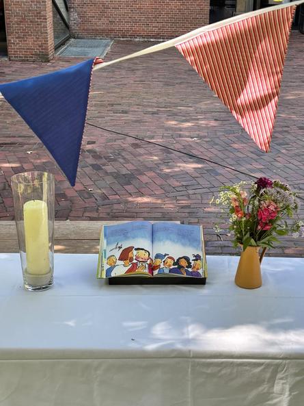 1. Kirche kunterbunt - ein voller Erfolg mit der Singschule, einem tollen Mitbringbuffet und vielen Aktionen